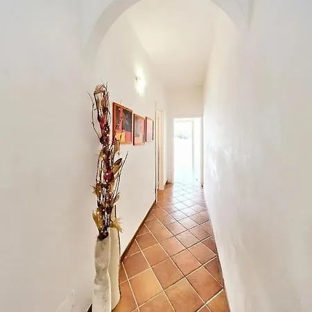 Pochi Passi Dalle Splendide Spiagge Di Baia Holiday home