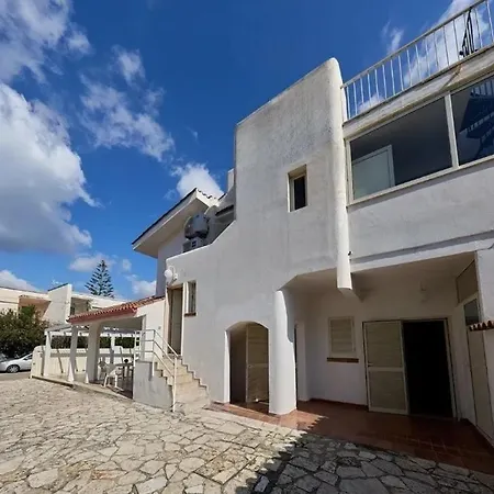 Holiday home Pochi Passi Dalle Splendide Spiagge Di Baia